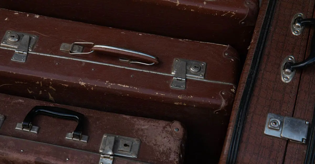 Quel est le rôle des agents de sécurité dans la gestion des bagages perdus